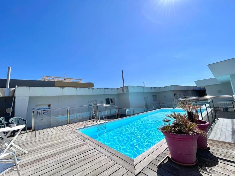 Parking + Piscine, Tout Confort, Proche Aeroport & Mer Saint-Laurent-du-Var Esterno foto